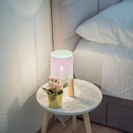 Leona Deluxe Konukevi 4*