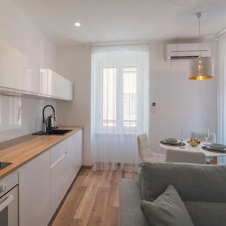 Gasthof Leona Deluxe Pula