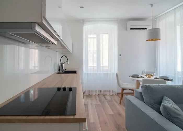 Leona Deluxe Maison d'hôtes Pula