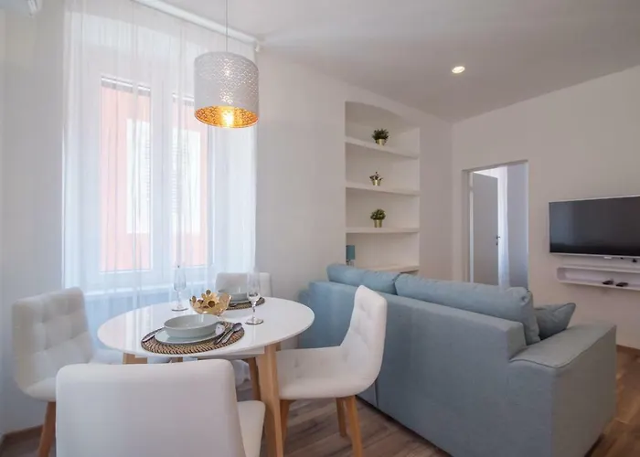 Maison d'hôtes Leona Deluxe 4*